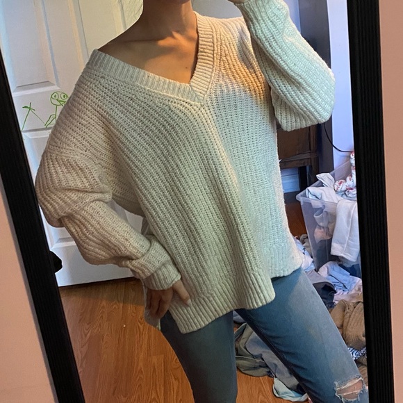 Gentle fawn sweater - Picture 5 of 10